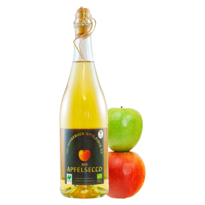 <div style="font-size: 24px;">Bio-Apfelsecco</div><div style="font-size: 22px;">0,75l, 5,6 % vol.</div>